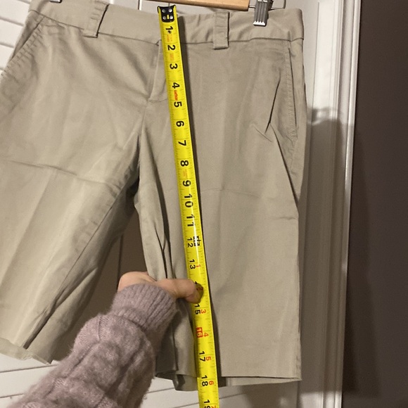 EUC Banana Republic burmuda shorts - Picture 9 of 11